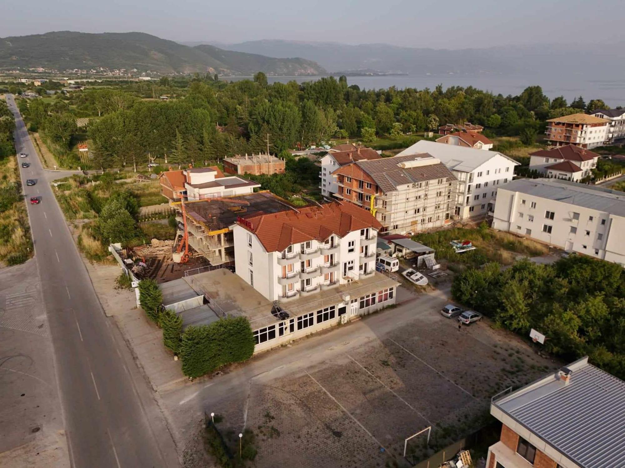 Hotel Ariston ستروغا المظهر الخارجي الصورة
