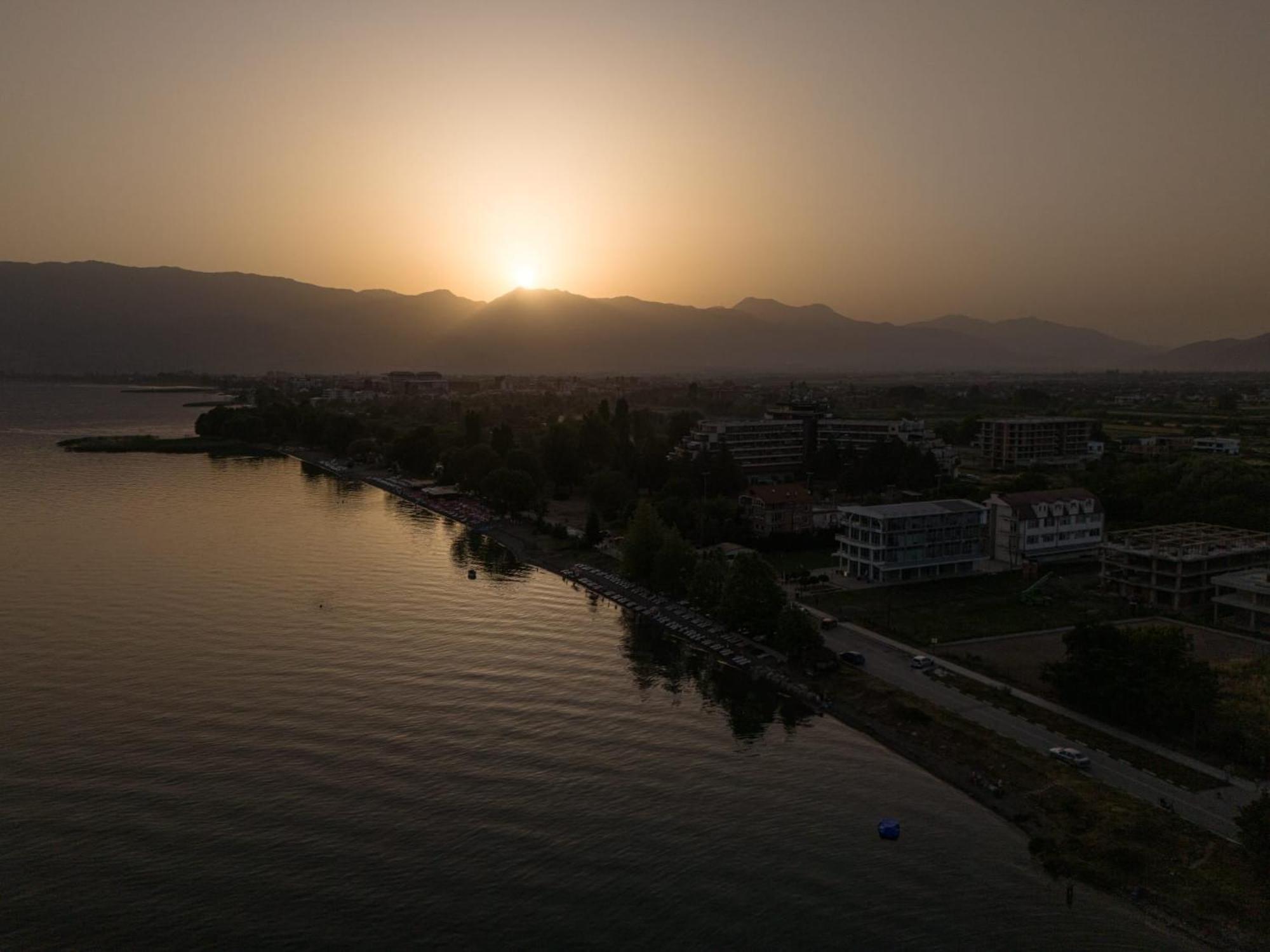 Hotel Ariston ستروغا المظهر الخارجي الصورة