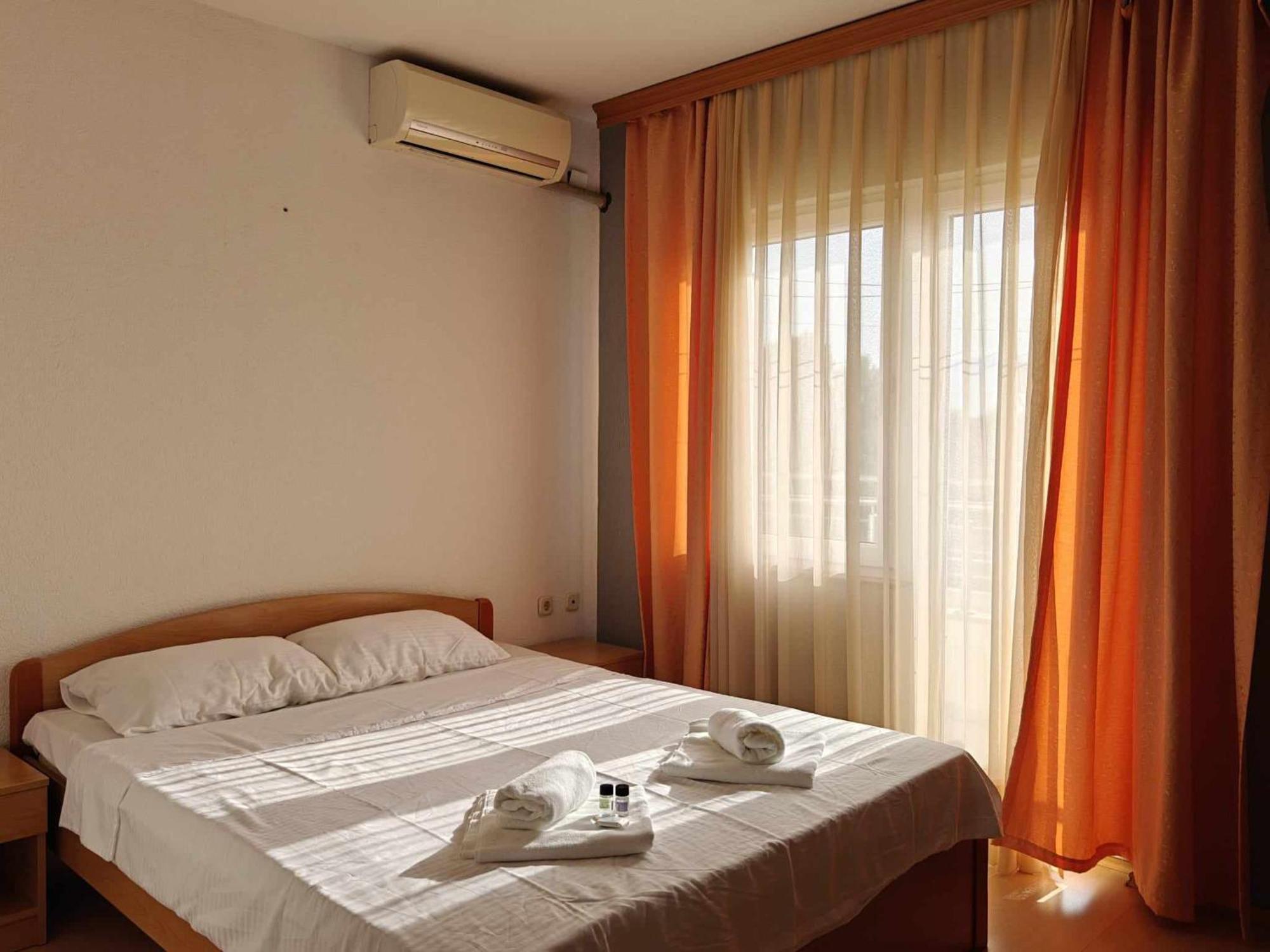 Hotel Ariston ستروغا المظهر الخارجي الصورة